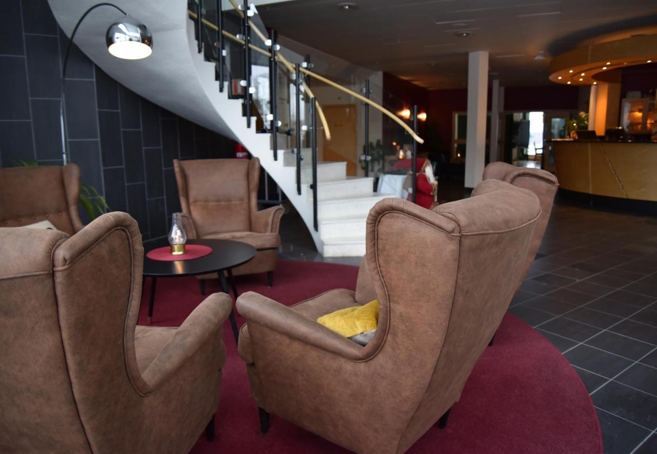 Hotell Arjaeng エクステリア 写真